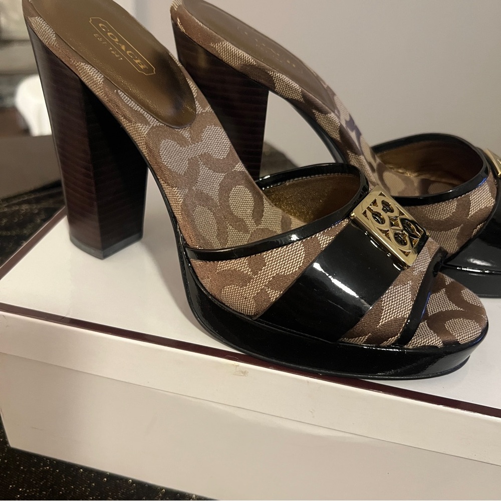 COACH Black and Brown Platform Mules like new💖🦋⭐️✨